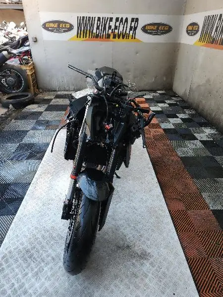 990 DUKE