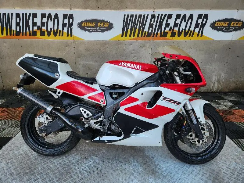 TZR 250