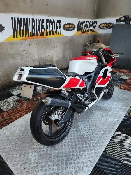 TZR 250