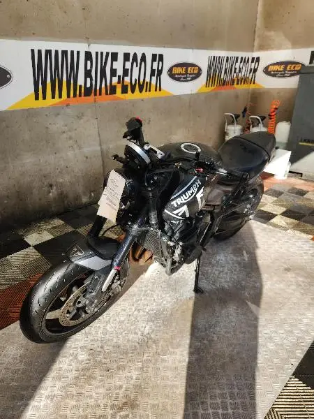 Street Triple 660