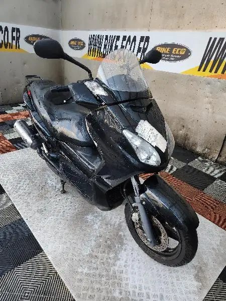 XMAX 125