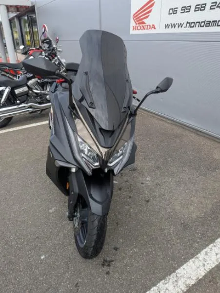 AK550