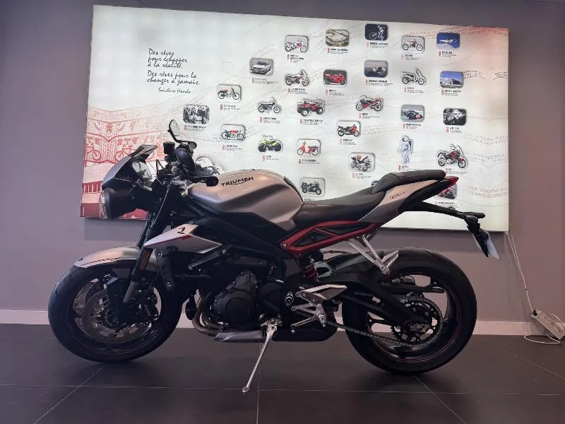 STREET TRIPLE 765 R
