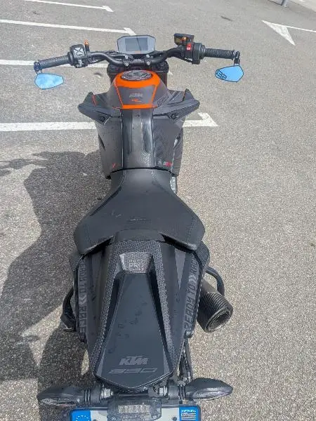890 DUKE