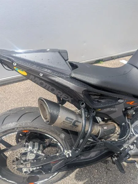 890 DUKE