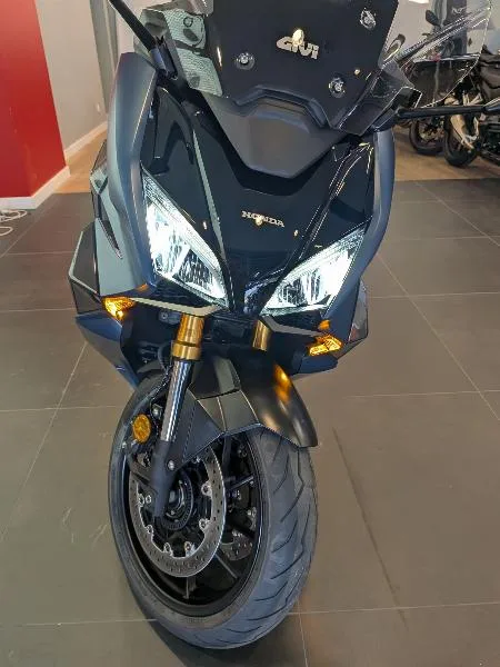 NSS FORZA 750