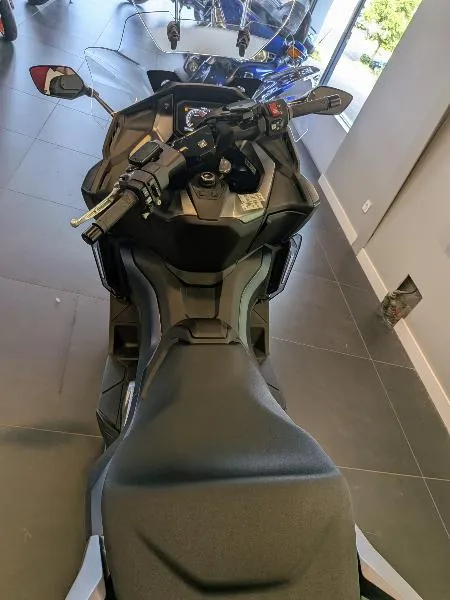 NSS FORZA 750