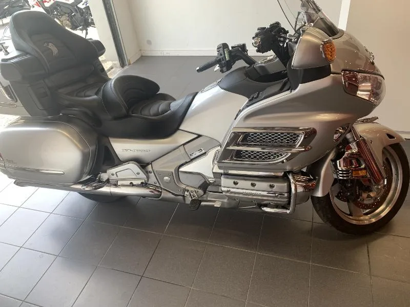 GL 1800 GOLDWING AIR BAG GPS