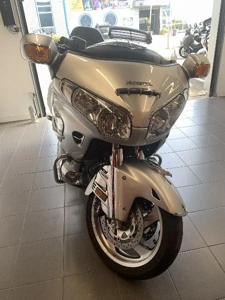 GL 1800 GOLDWING AIR BAG GPS