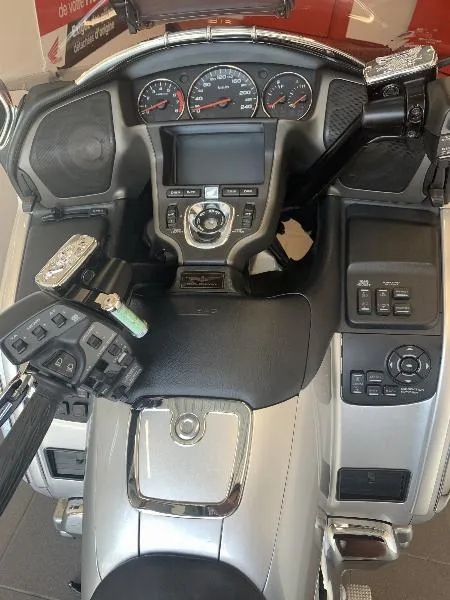 GL 1800 GOLDWING AIR BAG GPS
