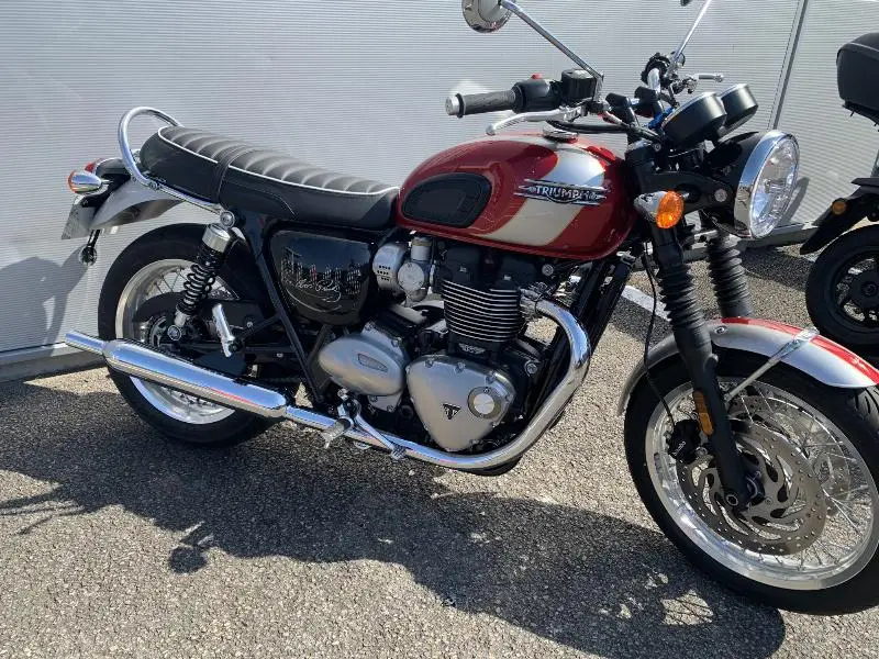 BONNEVILLE T120