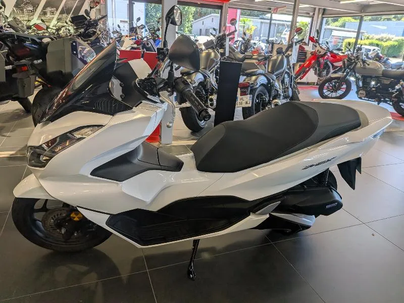 PCX 125