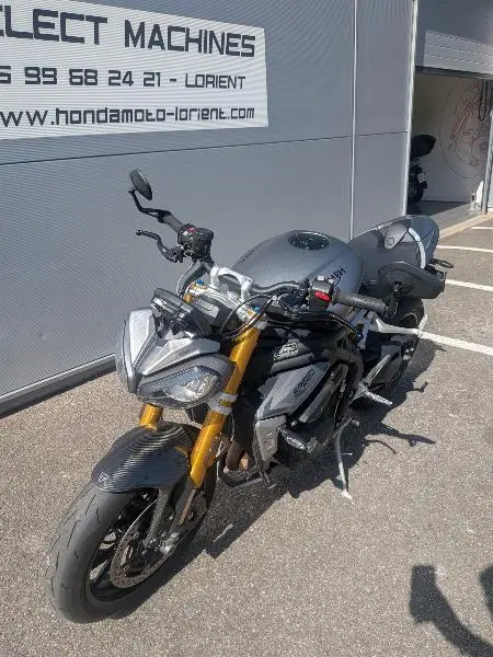 SPEED TRIPLE 1200 RS