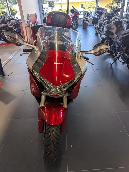 VFR 1200 F