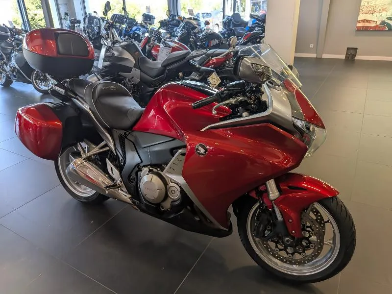 VFR 1200 F