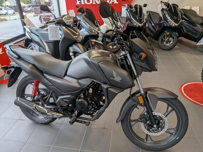 CB 125 F