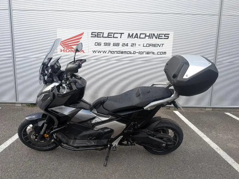 XADV 750 DCT