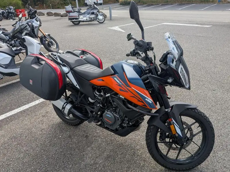390 ADVENTURE