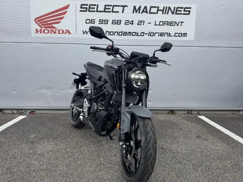 CB 125  R