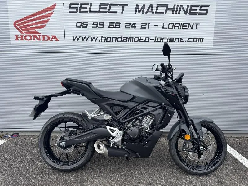 CB 125  R
