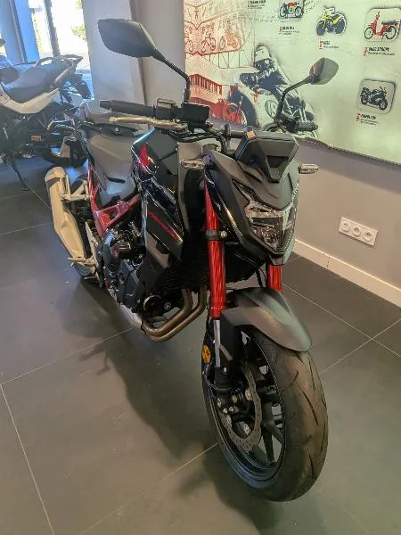CB 750 HORNET