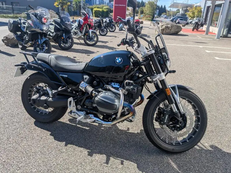 R12