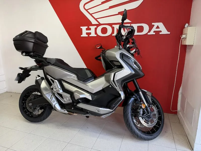 XADV 750 DCT