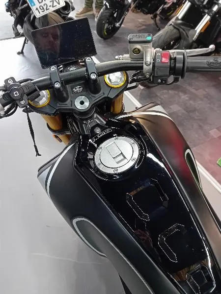 HIPSTER 125