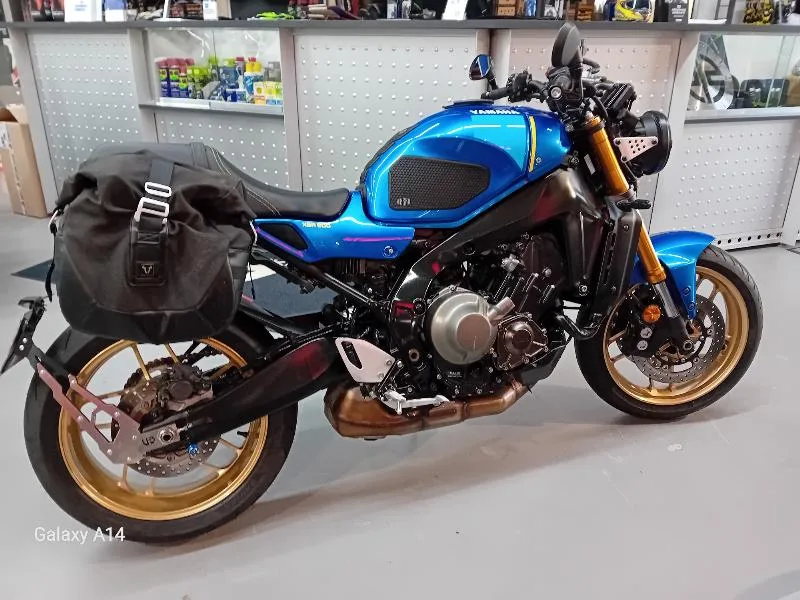 XSR 900