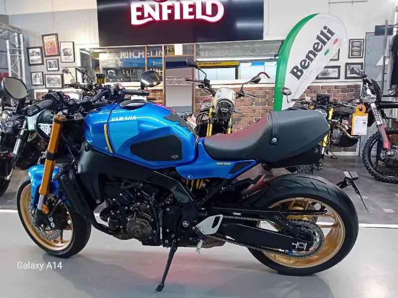 XSR 900
