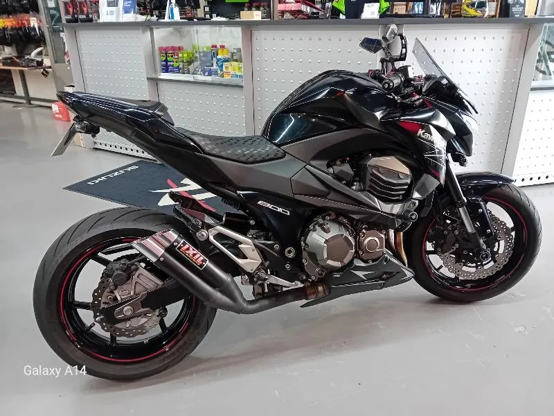 Z 800