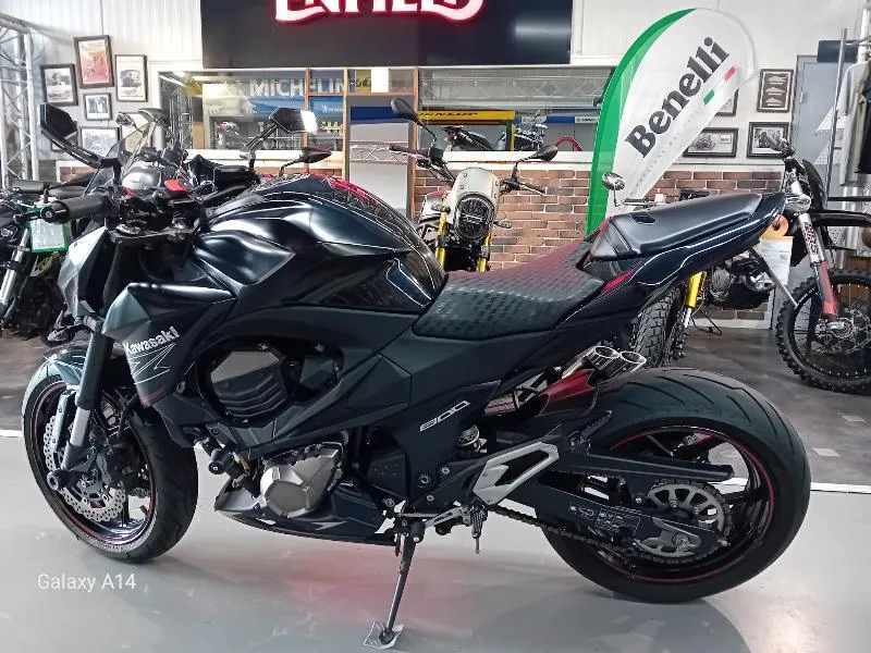 Z 800