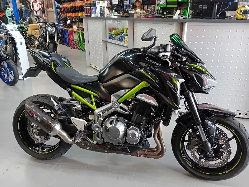 Z 900