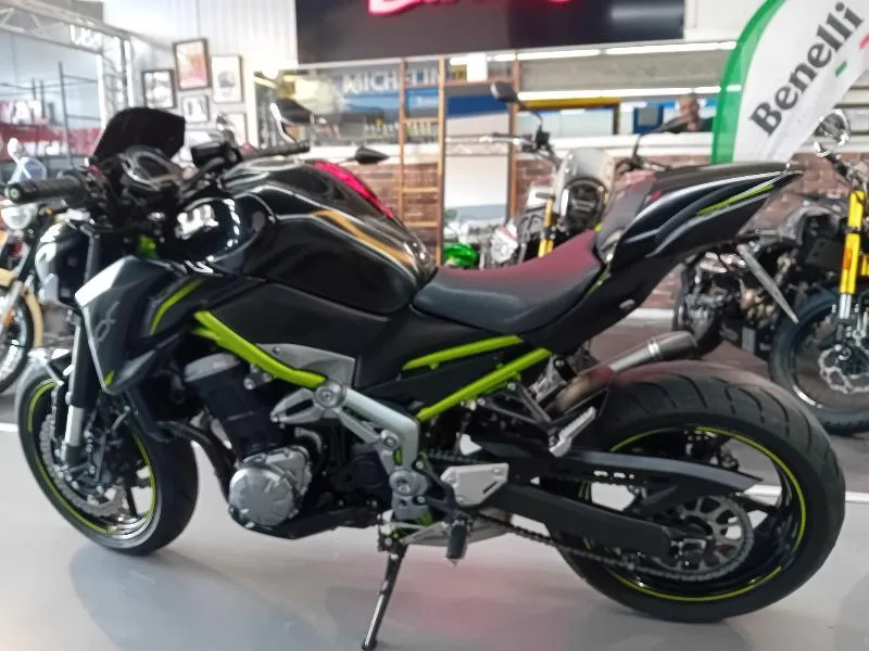 Z 900