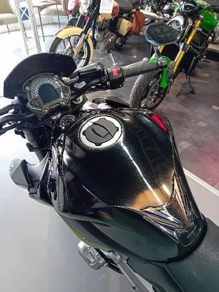 Z 900
