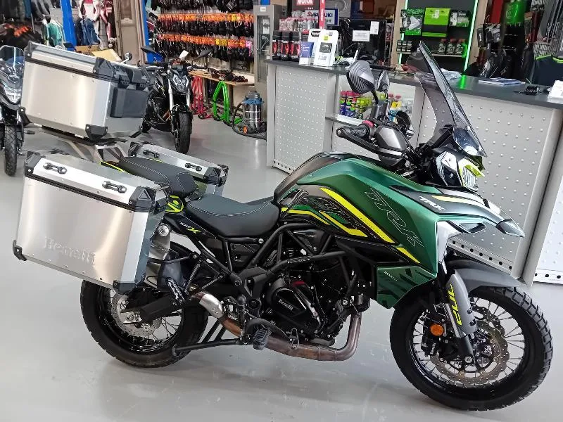 TRK  702  X