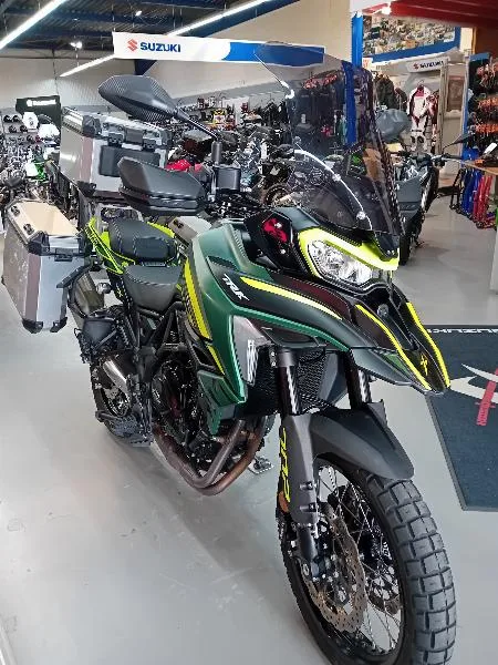 TRK  702  X