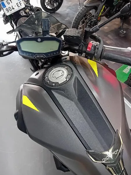 MT07