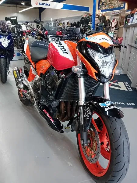 CB 600 F HORNET