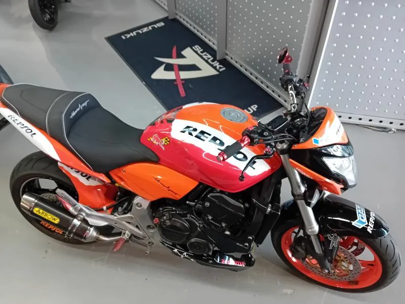 CB 600 F HORNET