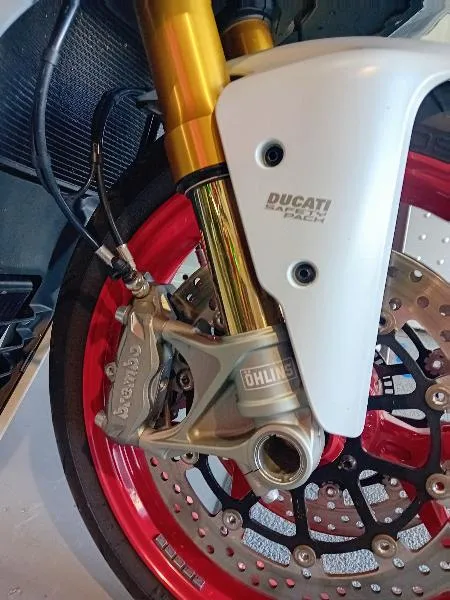 SUPERSPORT 939S