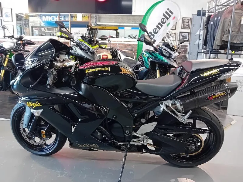 ZX10R