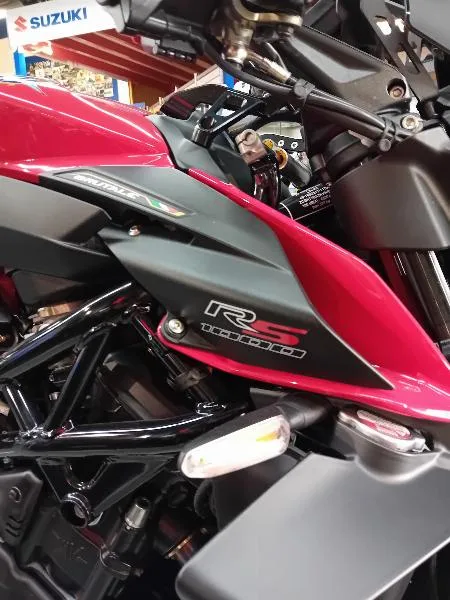 BRUTALE 1000 RS