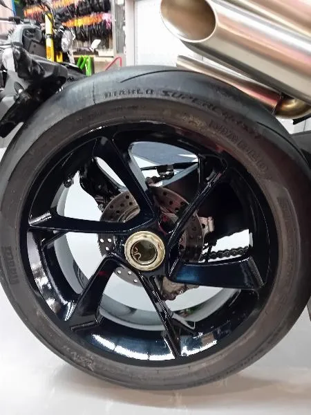 BRUTALE 1000 RS