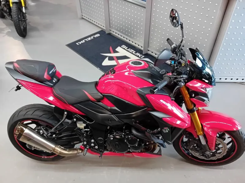 GSXS 750