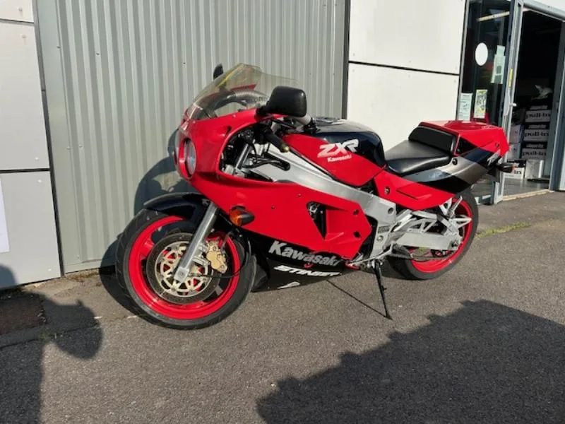 ZXR 750 STINGER