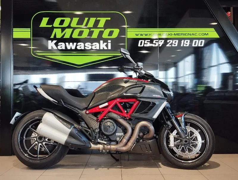 DIAVEL CARBON