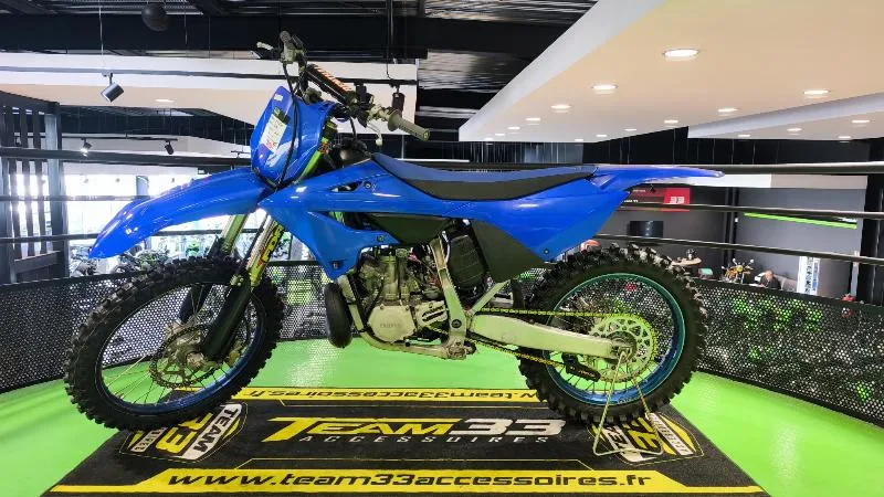 YZ250