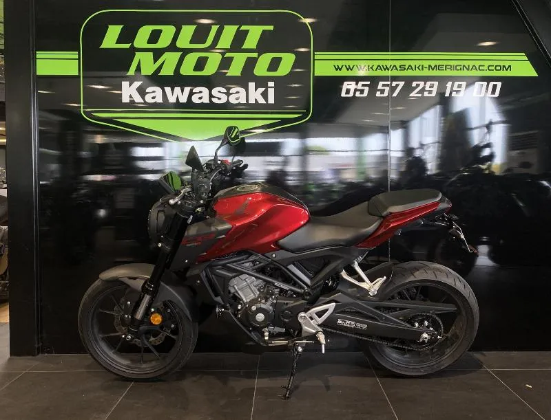 CB 125  R