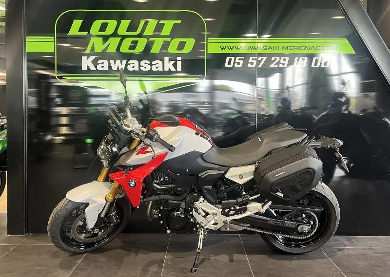 F900 R SPORT